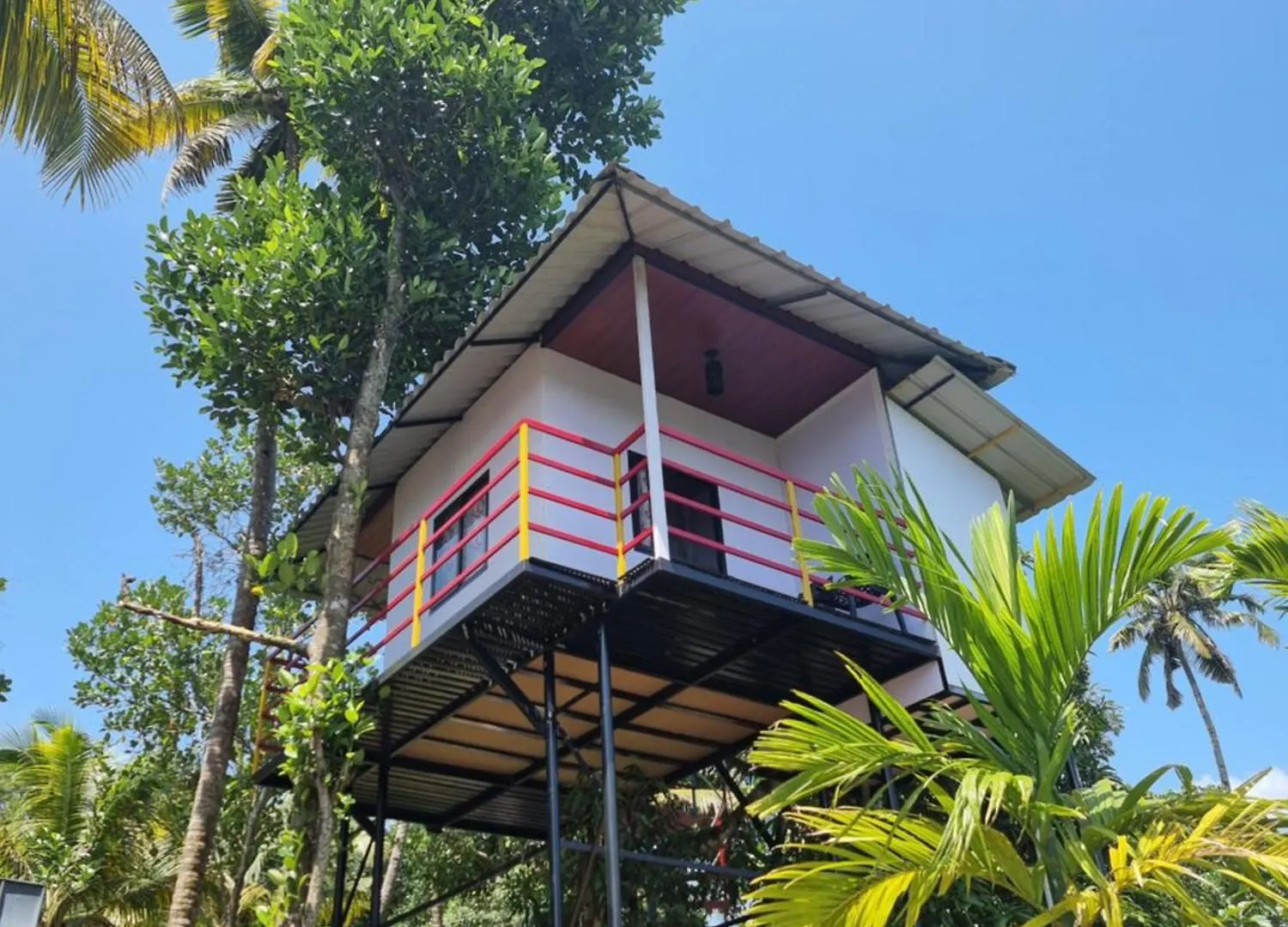 Paravūr Kayaltheeram Resort & Homestay