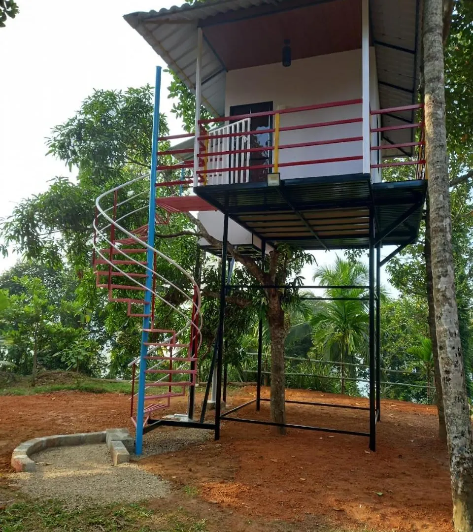 Kayaltheeram Resort & Homestay Paravūr ゲストハウス